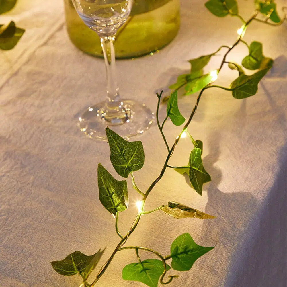 Trellis Glow Vine Light
