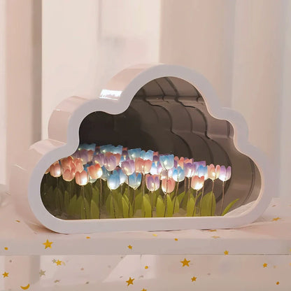 Cloud-of-Tulips Lamp