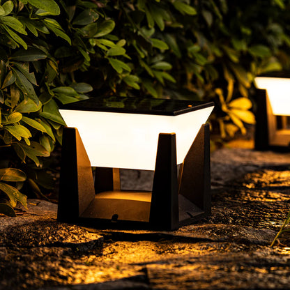 SolarPost Outdoor Light