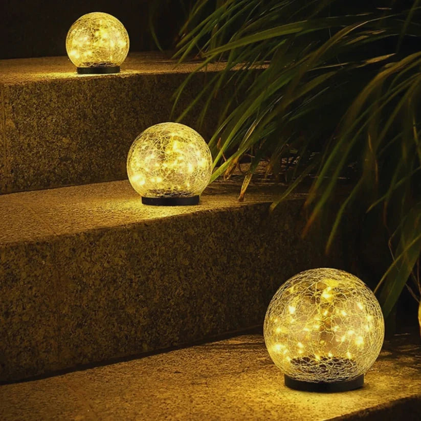 Solar Crackle Orb Garden Light
