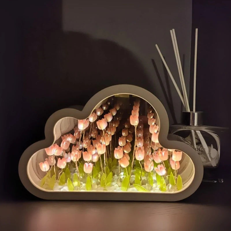 Cloud-of-Tulips Lamp