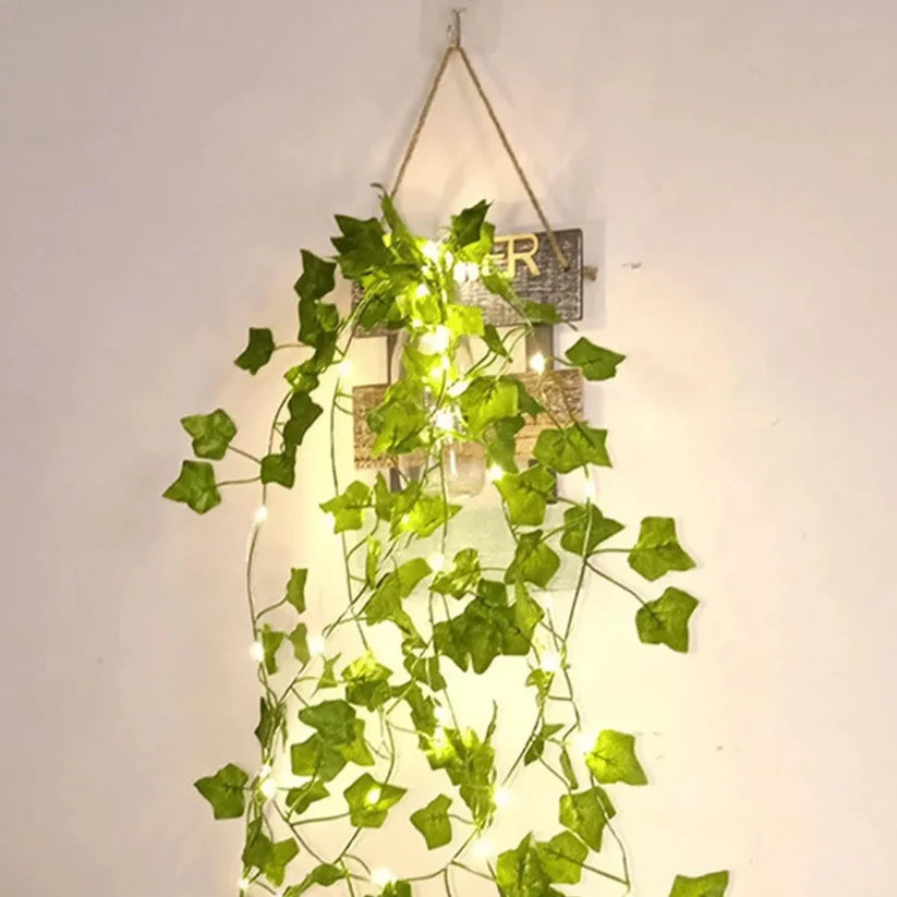 Trellis Glow Vine Light