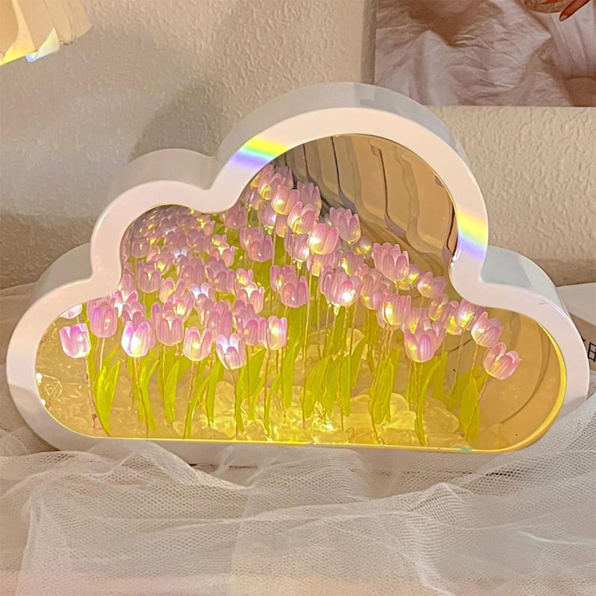 Cloud-of-Tulips Lamp