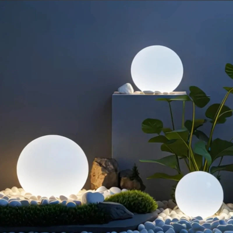 Spherical Luminous Garden Light