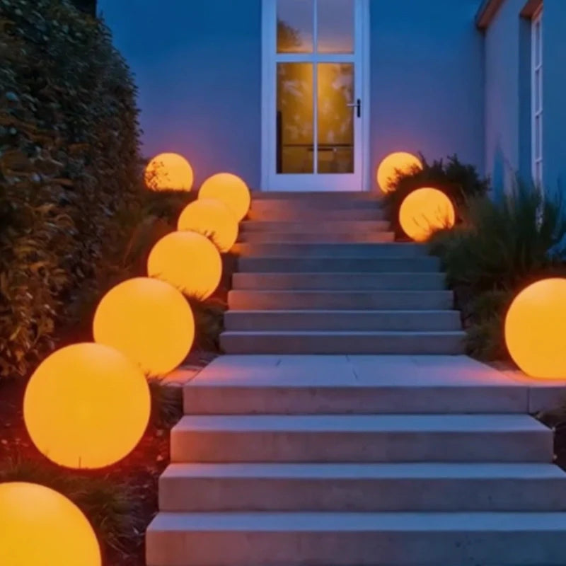 Spherical Luminous Garden Light